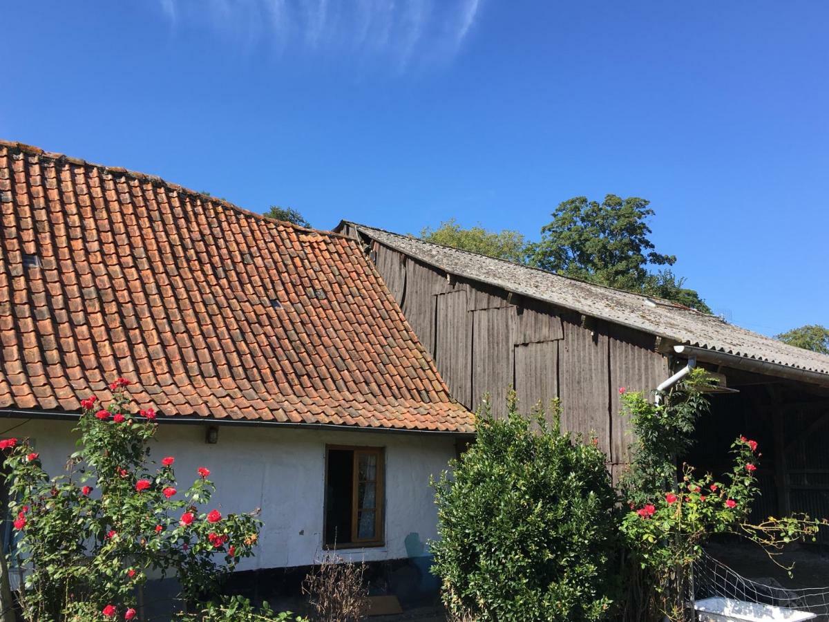 Gasthaus La Fermette De Jules Fressin Exterior foto
